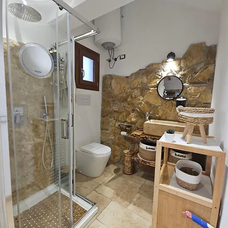 Cerasella - Rustic Sicilian Retreat With Private Pool & Sunset View Villa